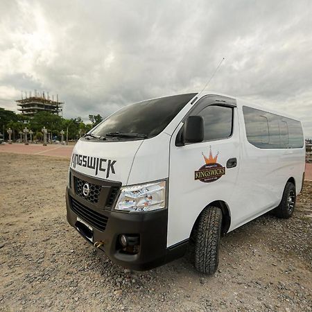 Kingswick Residences & Lodge Dumaguete City Esterno foto
