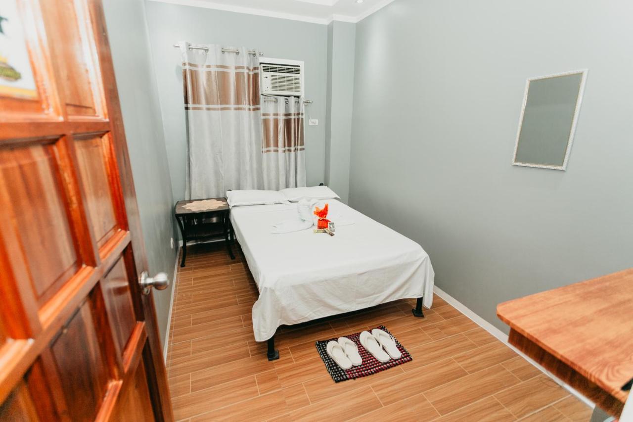 Kingswick Residences & Lodge Dumaguete City Esterno foto