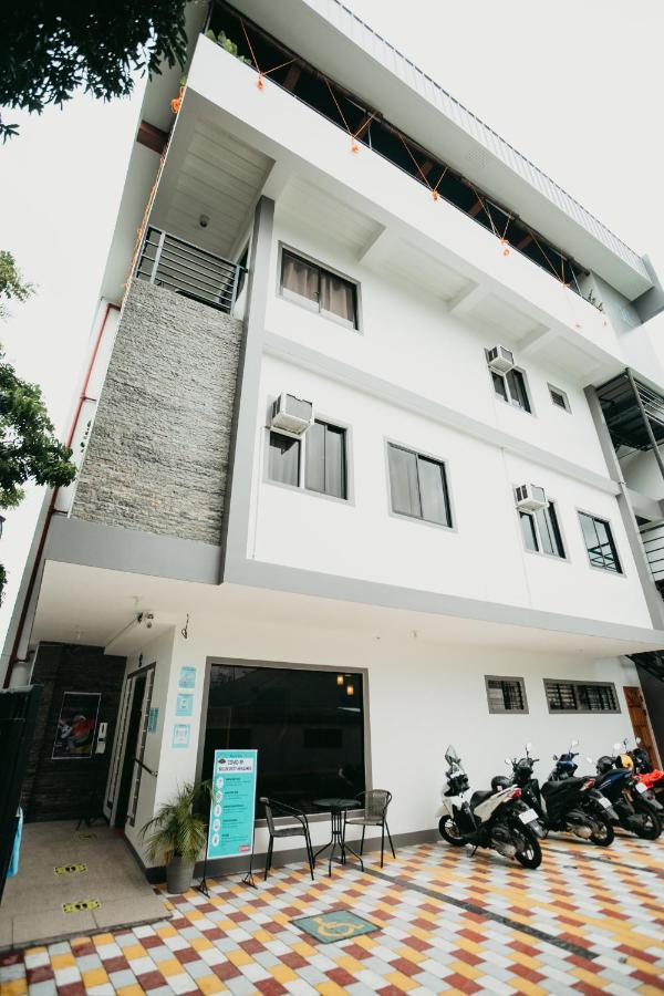 Kingswick Residences & Lodge Dumaguete City Esterno foto