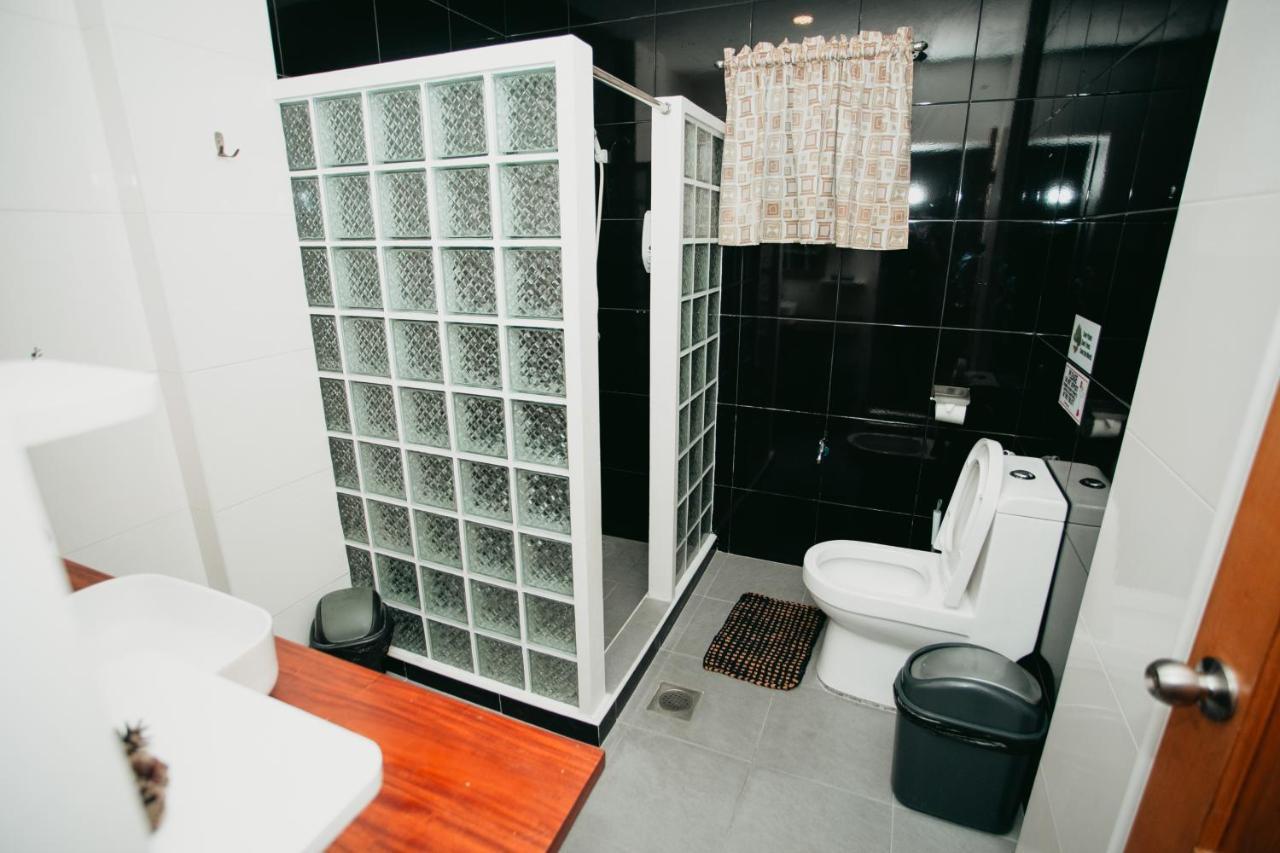 Kingswick Residences & Lodge Dumaguete City Esterno foto