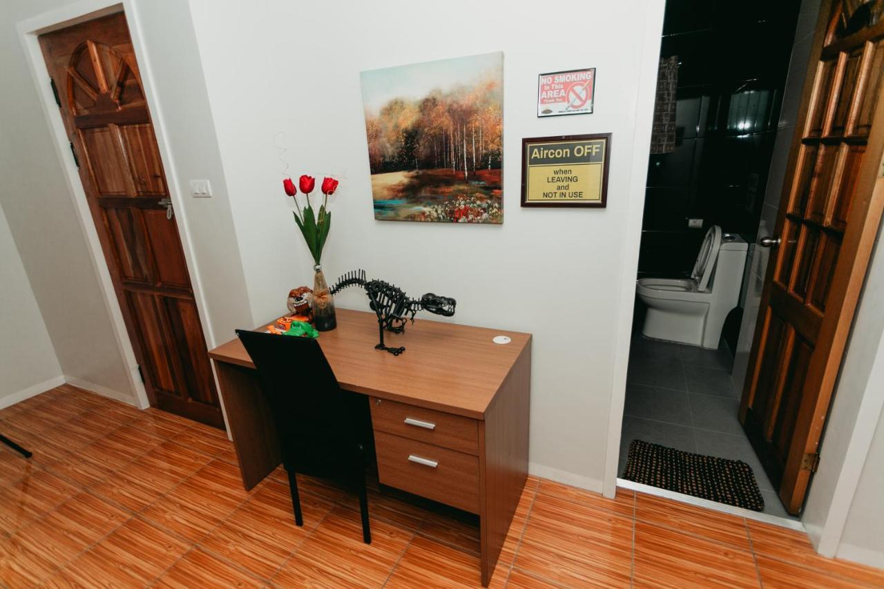 Kingswick Residences & Lodge Dumaguete City Esterno foto