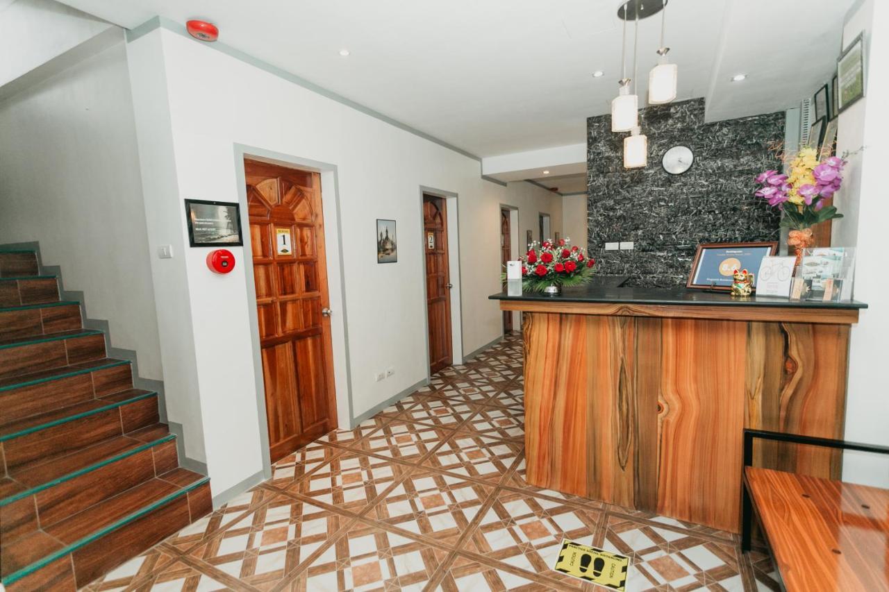 Kingswick Residences & Lodge Dumaguete City Esterno foto