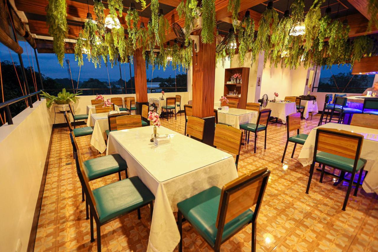 Kingswick Residences & Lodge Dumaguete City Esterno foto