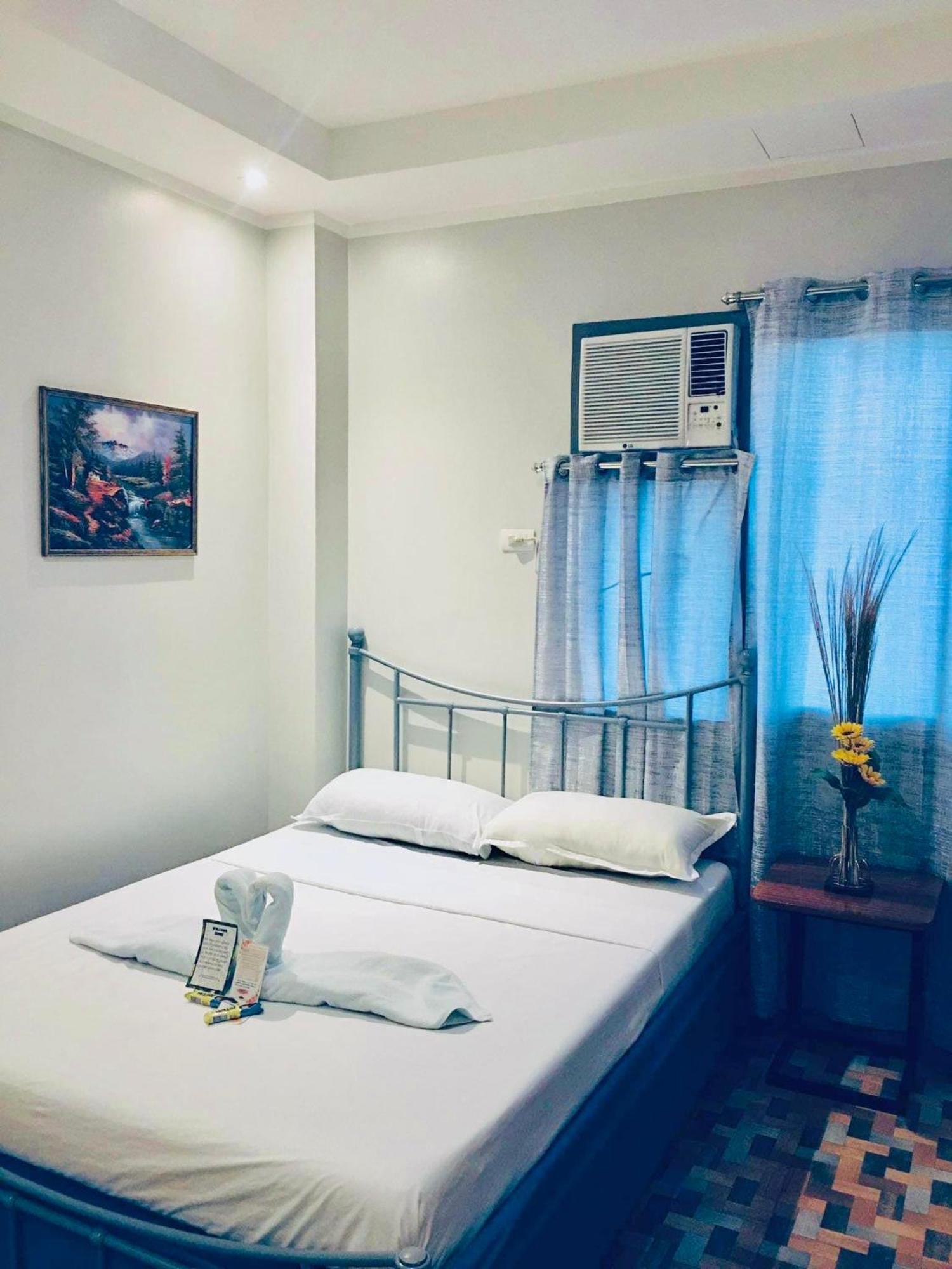 Kingswick Residences & Lodge Dumaguete City Esterno foto
