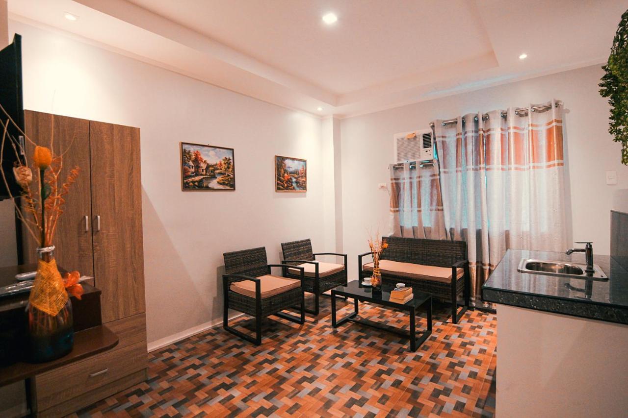 Kingswick Residences & Lodge Dumaguete City Esterno foto